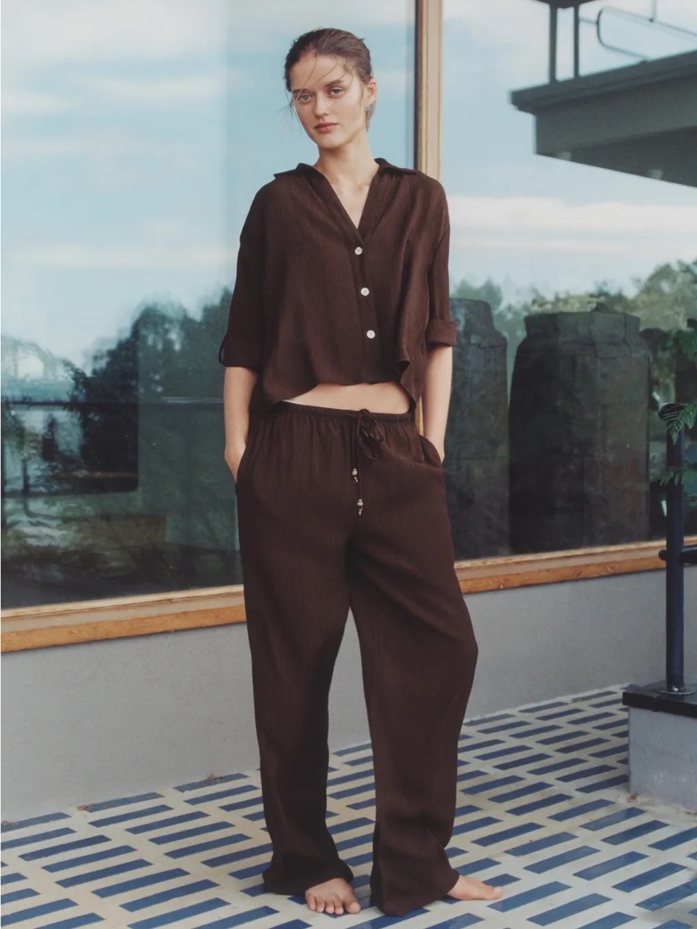 Zara Flowy Straight Leg Pants New Season in Brown | Size: Small
